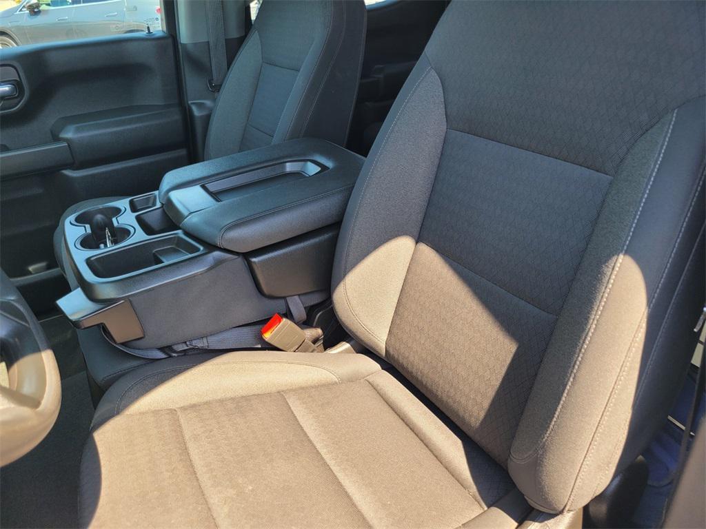 used 2022 Chevrolet Silverado 1500 car, priced at $31,999