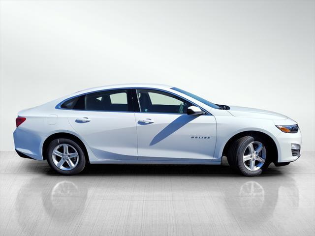 new 2025 Chevrolet Malibu car, priced at $26,320