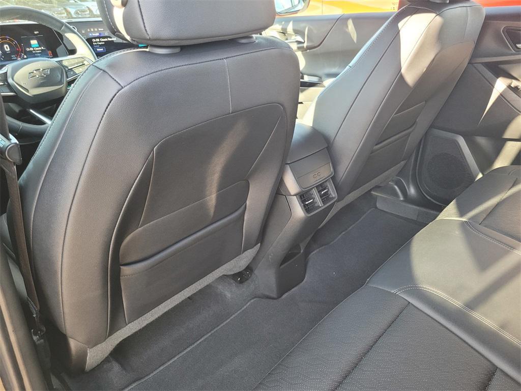 used 2025 Chevrolet Equinox car, priced at $29,692