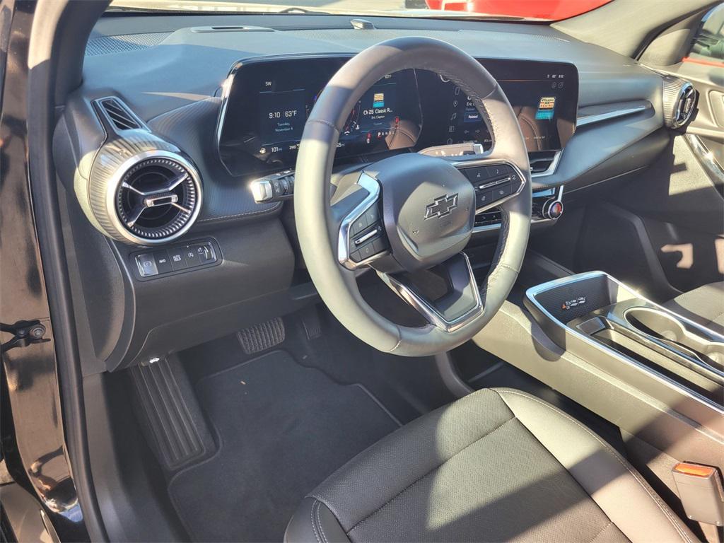 used 2025 Chevrolet Equinox car, priced at $29,692