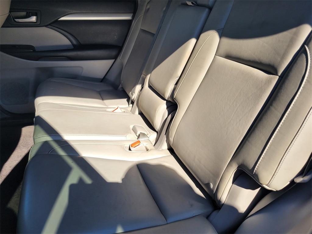 used 2016 Toyota Highlander car, priced at $20,599