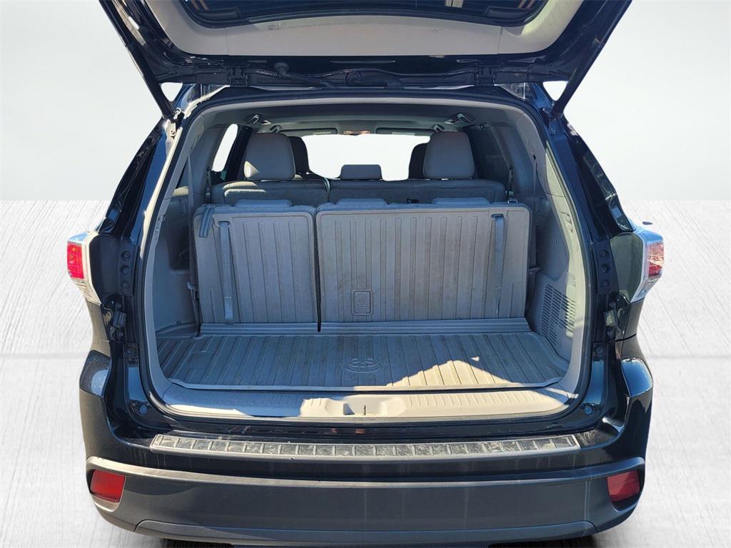 used 2016 Toyota Highlander car, priced at $20,599