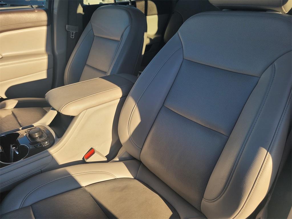 used 2023 GMC Acadia car, priced at $25,891