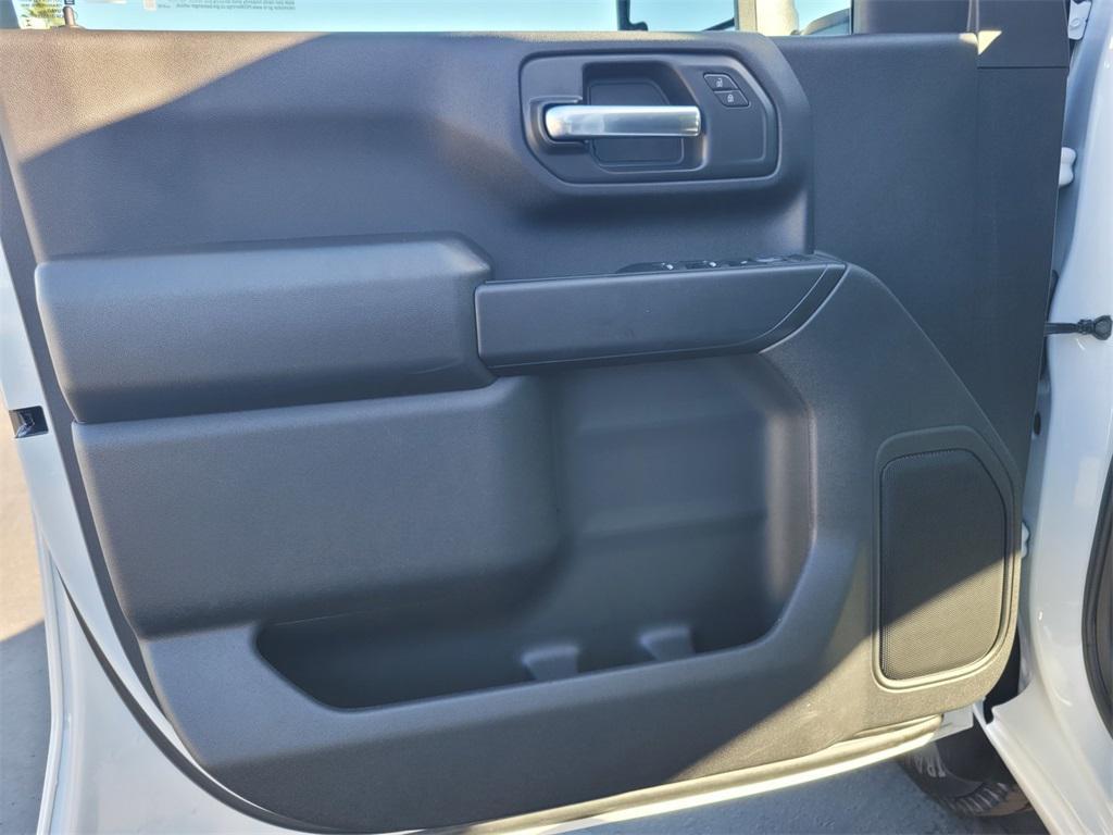 new 2025 Chevrolet Silverado 2500 car, priced at $67,912