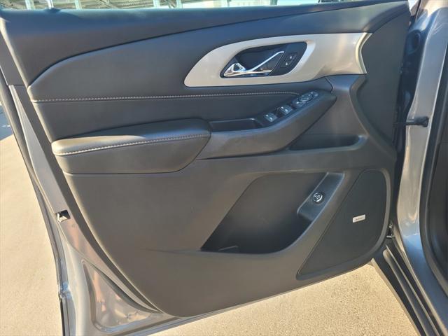 used 2020 Chevrolet Traverse car, priced at $26,420