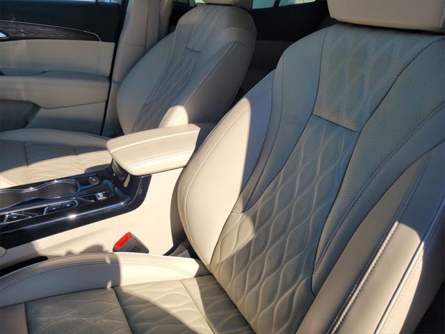 used 2023 Buick Envision car, priced at $31,299