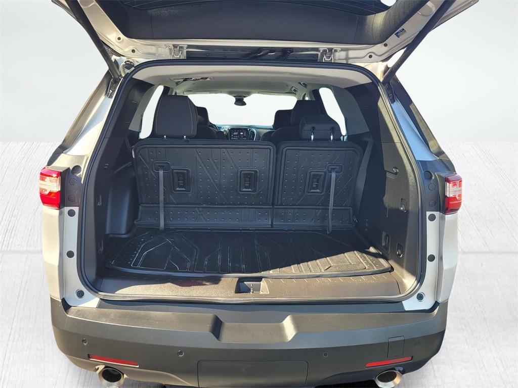 used 2021 Chevrolet Traverse car, priced at $26,999