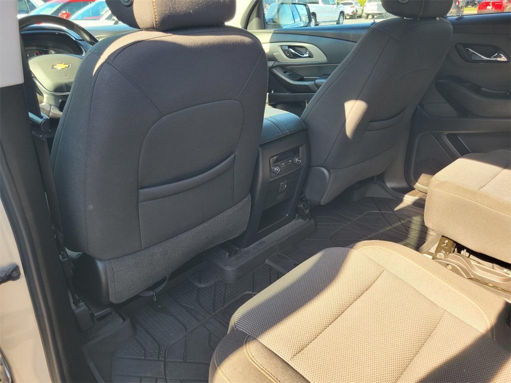 used 2021 Chevrolet Traverse car, priced at $26,999