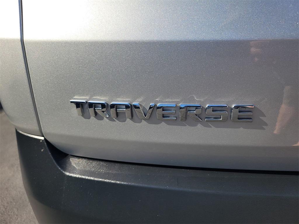 used 2021 Chevrolet Traverse car, priced at $26,999