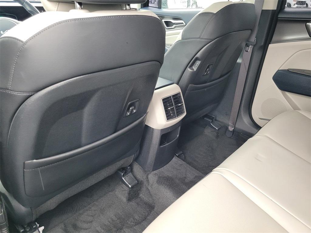 used 2023 Kia Sportage Hybrid car, priced at $27,399