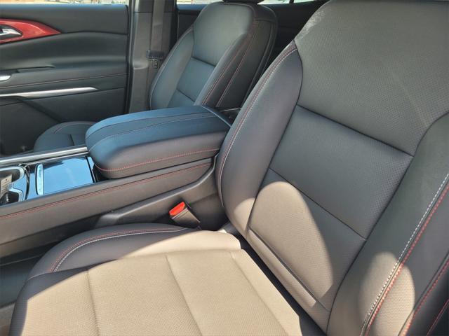 used 2024 Chevrolet Traverse car, priced at $50,119