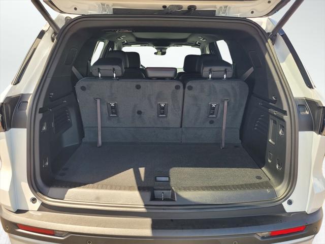 used 2024 Chevrolet Traverse car, priced at $50,119