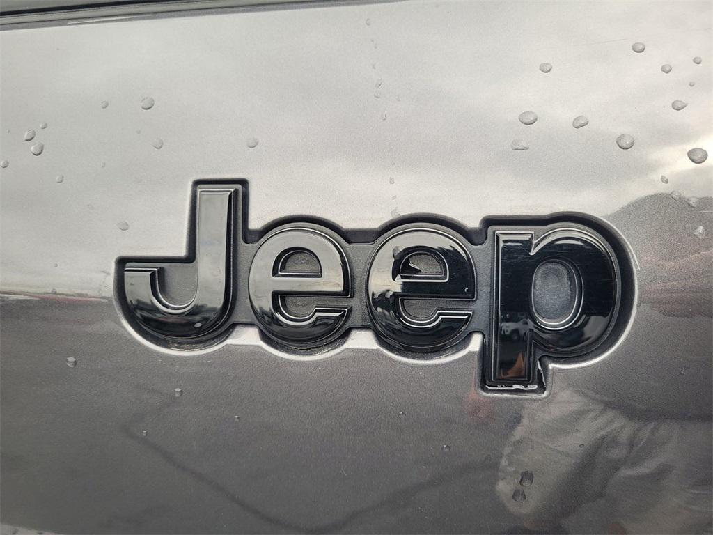 used 2024 Jeep Grand Cherokee L car, priced at $30,699