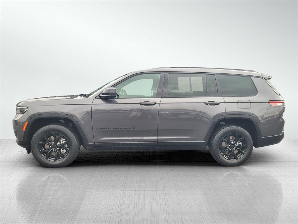 used 2024 Jeep Grand Cherokee L car, priced at $30,699