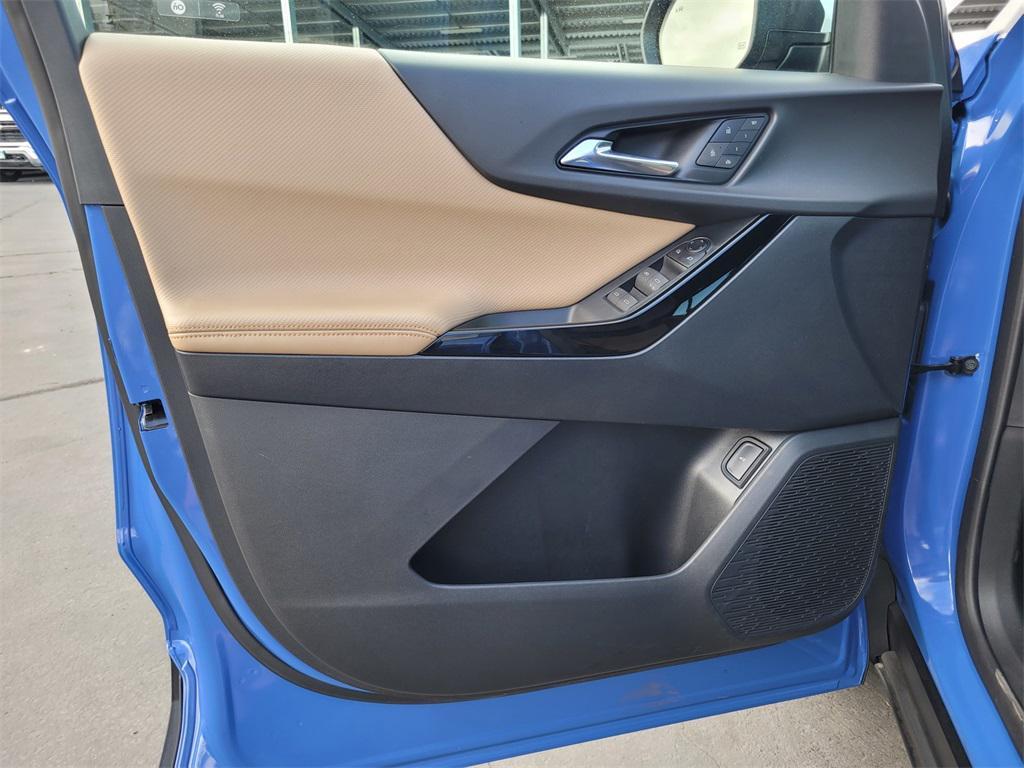 new 2025 Chevrolet Equinox car, priced at $38,105