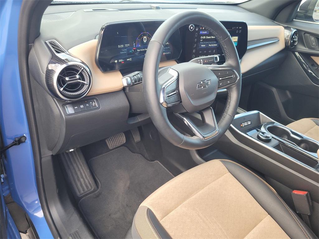 new 2025 Chevrolet Equinox car, priced at $38,105