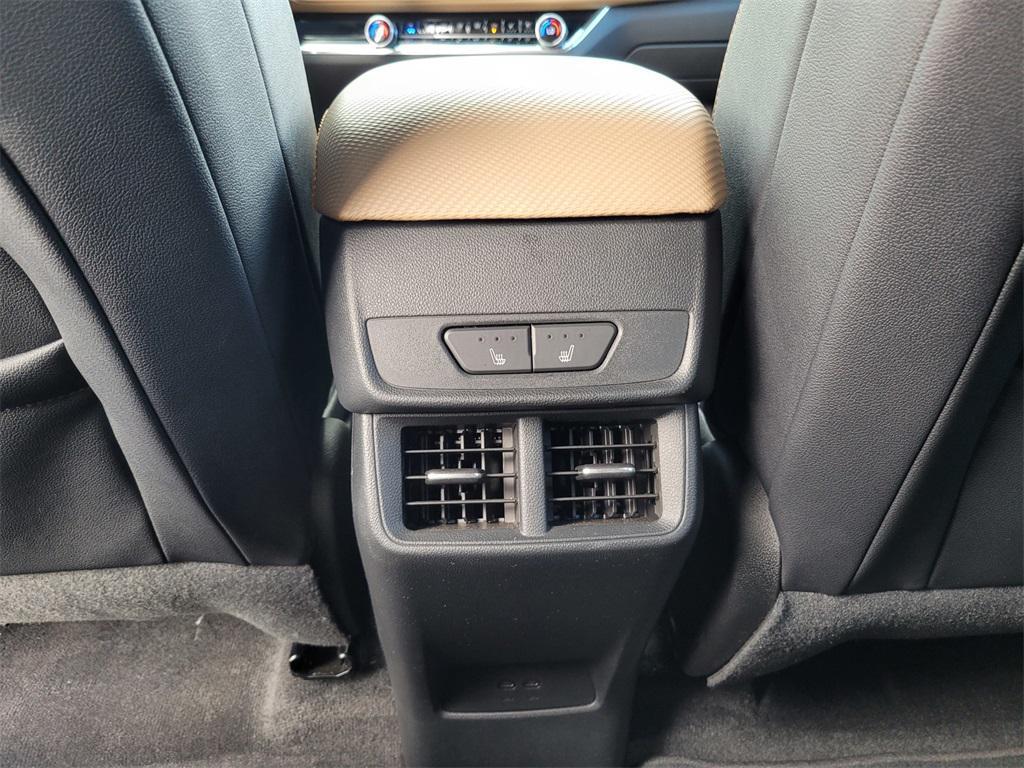 new 2025 Chevrolet Equinox car, priced at $38,105