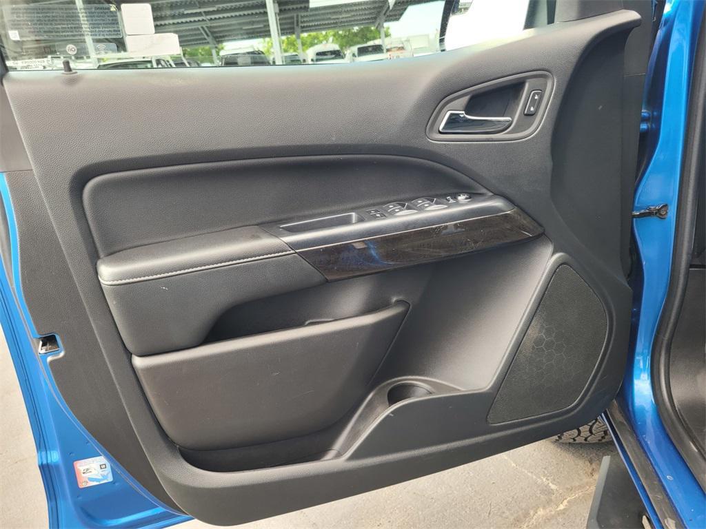 used 2022 GMC Canyon car, priced at $27,999