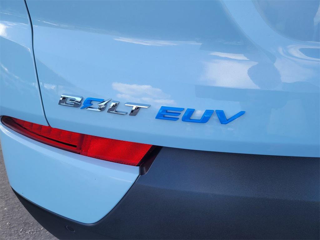 used 2022 Chevrolet Bolt EUV car, priced at $22,978