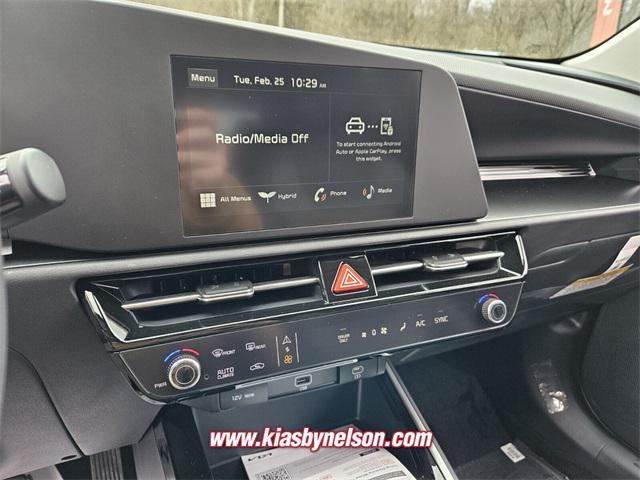 new 2025 Kia Niro car, priced at $27,995