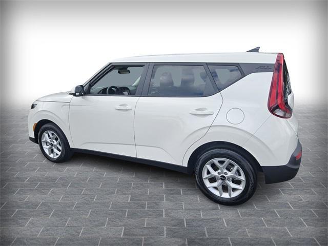 used 2022 Kia Soul car, priced at $18,991