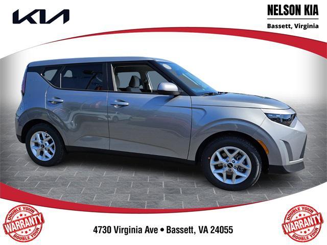 new 2025 Kia Soul car, priced at $21,995