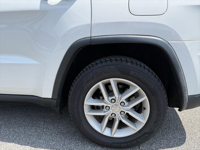 used 2017 Jeep Grand Cherokee car, priced at $15,505