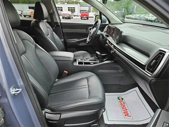 used 2024 Kia Sorento car, priced at $31,892