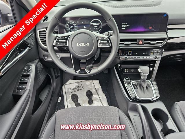 new 2025 Kia Seltos car, priced at $29,995