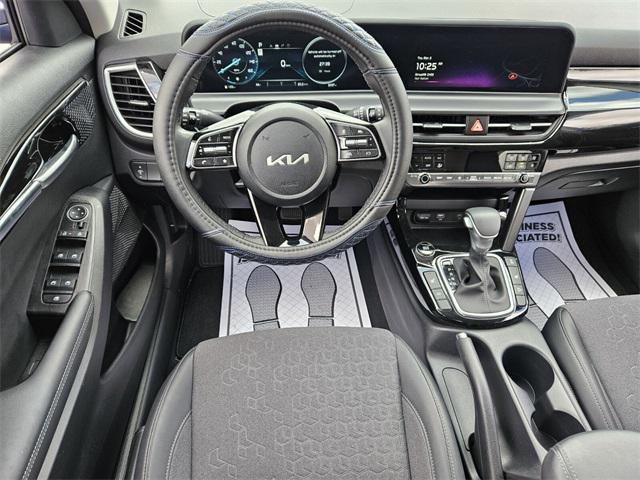used 2025 Kia Seltos car, priced at $28,793