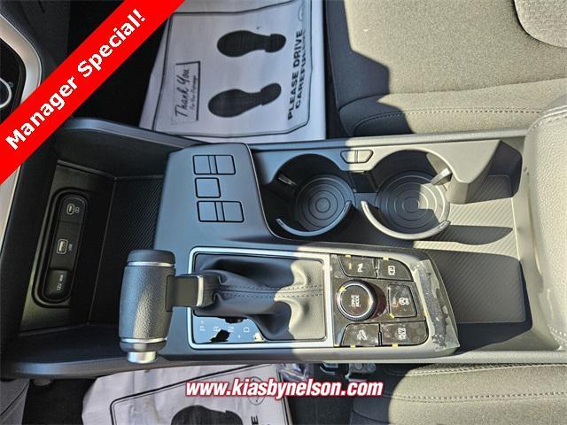 new 2025 Kia Sportage car, priced at $27,994