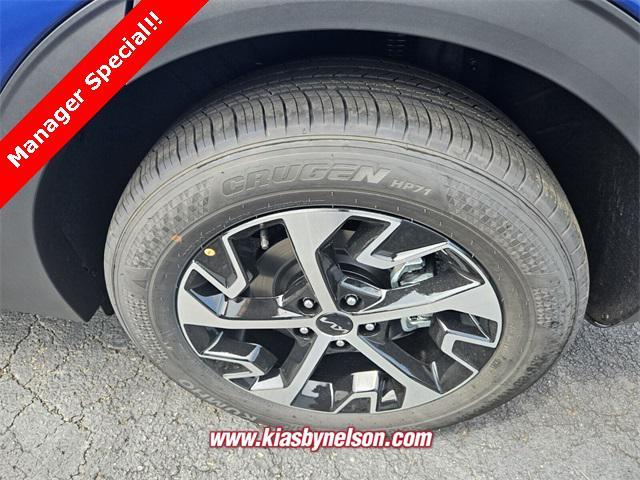 new 2025 Kia Sportage car, priced at $32,995
