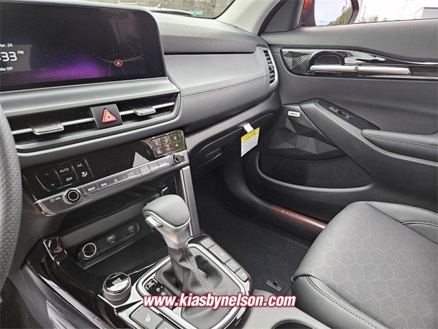 new 2025 Kia Seltos car, priced at $30,995