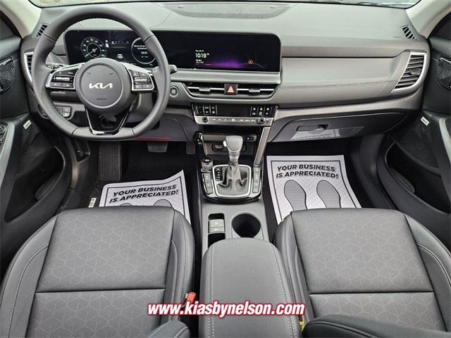 new 2025 Kia Seltos car, priced at $31,995