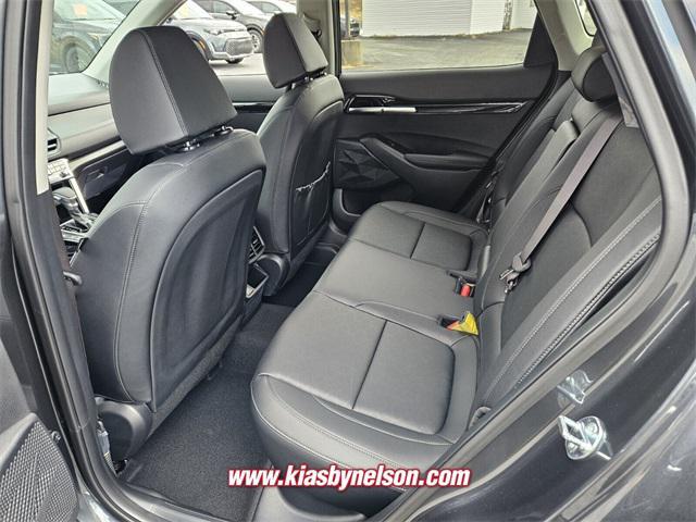 new 2025 Kia Seltos car, priced at $31,995