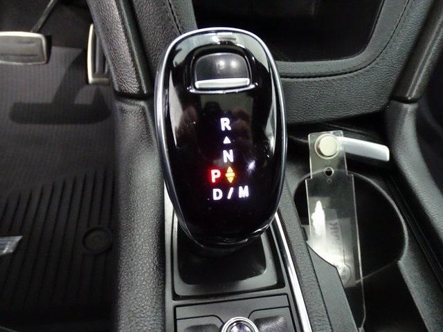used 2022 Cadillac XT6 car, priced at $38,590