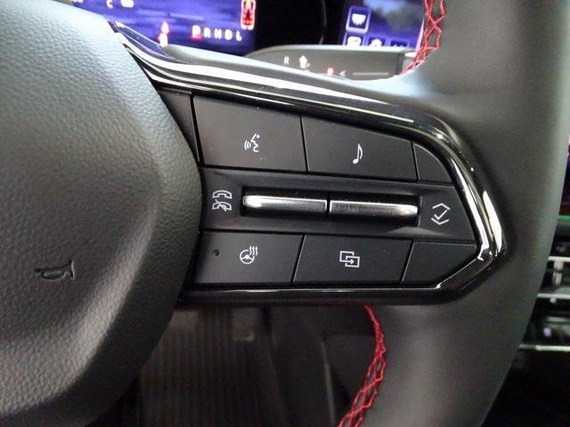used 2024 Chevrolet Traverse car, priced at $54,995