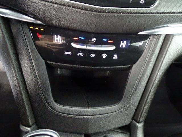 used 2022 Cadillac XT5 car, priced at $29,995