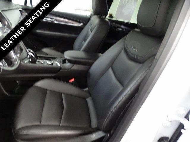 used 2022 Cadillac XT5 car, priced at $29,995
