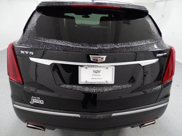 used 2022 Cadillac XT5 car, priced at $29,995