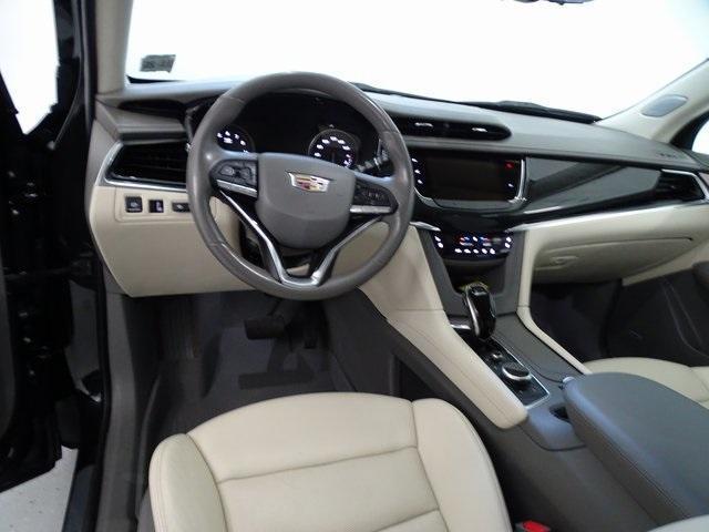 used 2021 Cadillac XT6 car, priced at $30,000