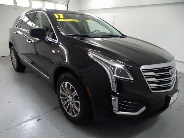 used 2017 Cadillac XT5 car, priced at $15,500