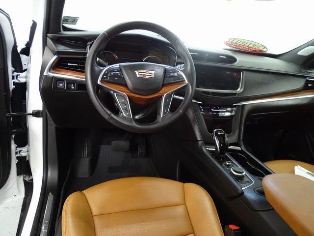 used 2021 Cadillac XT5 car, priced at $29,563