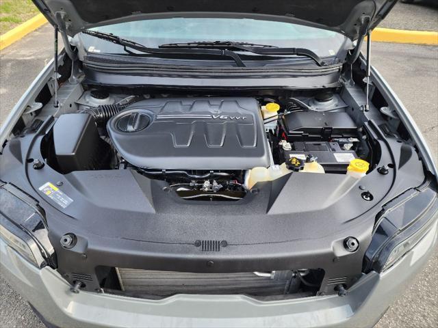used 2021 Jeep Cherokee car, priced at $21,999