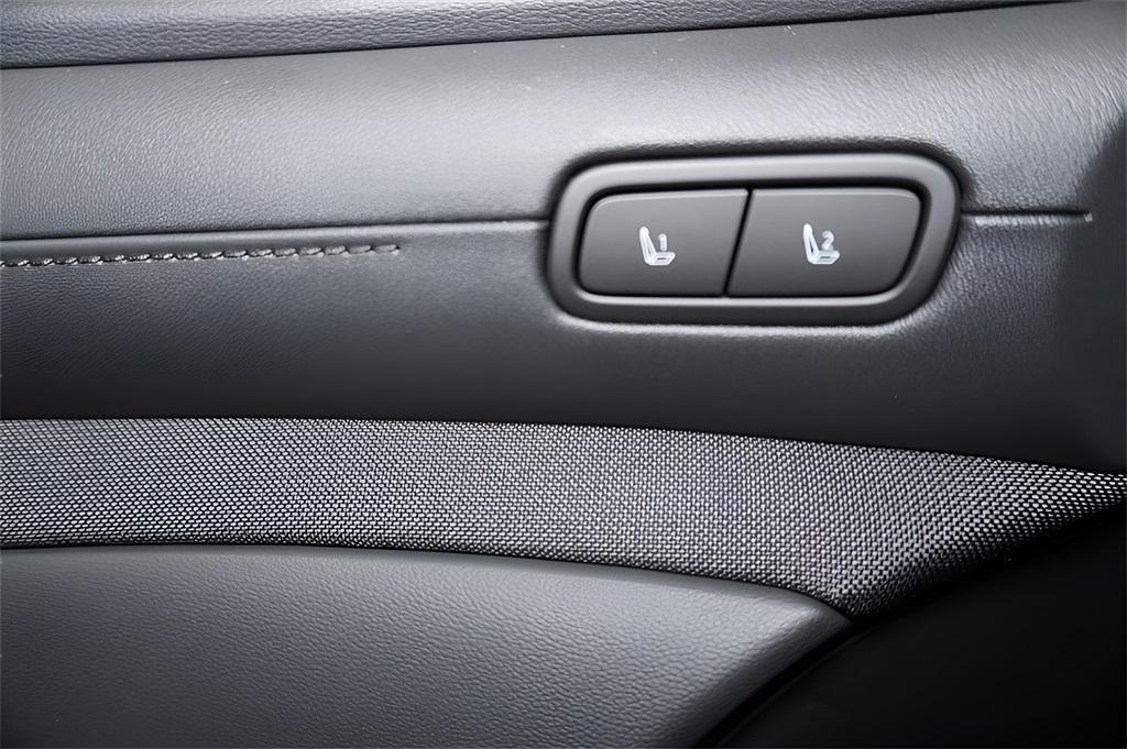 new 2025 Hyundai TUCSON Hybrid car, priced at $40,489