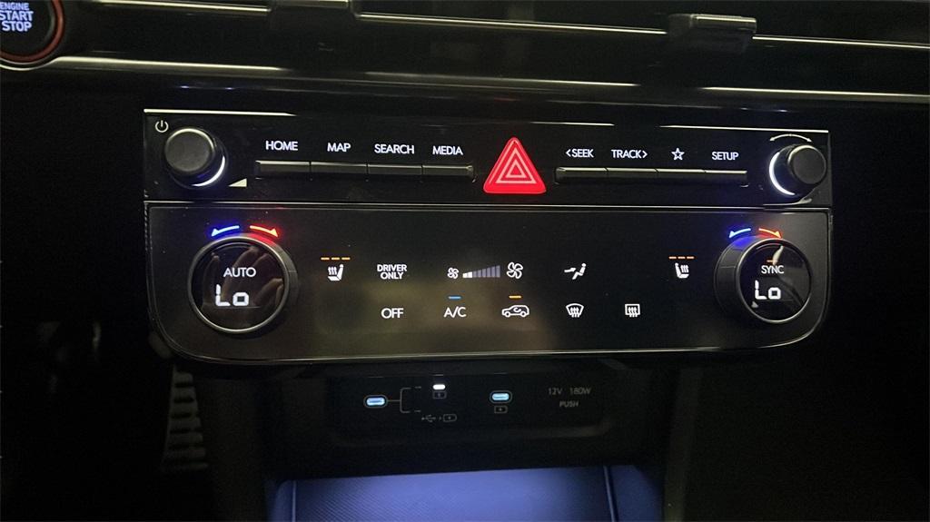 used 2025 Hyundai TUCSON Hybrid car, priced at $37,500