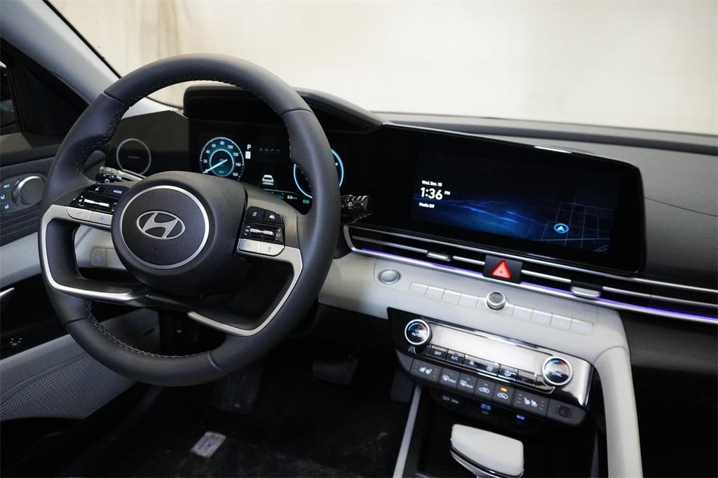 new 2025 Hyundai Elantra HEV car, priced at $31,095