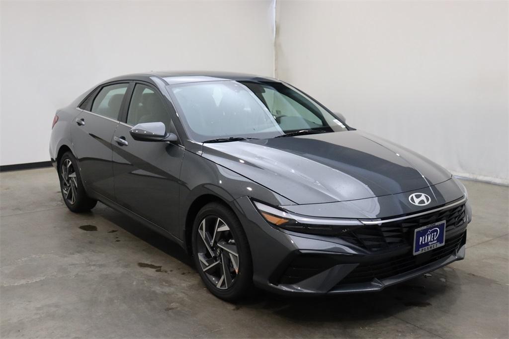 new 2025 Hyundai Elantra car, priced at $23,925