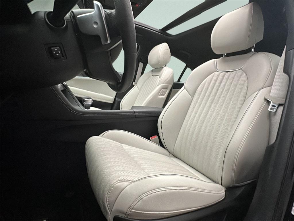 used 2025 Genesis G70 car, priced at $39,000