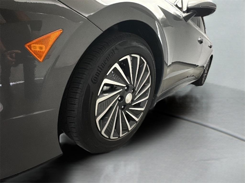 used 2021 Hyundai Sonata Hybrid car, priced at $19,900